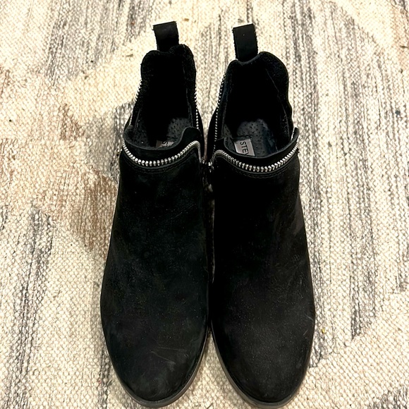 Steve Madden Black Leather Boots - Picture 2 of 9